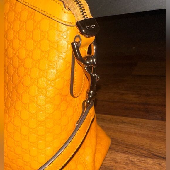 Gucci MicroGuccissima - Picture 5 of 16